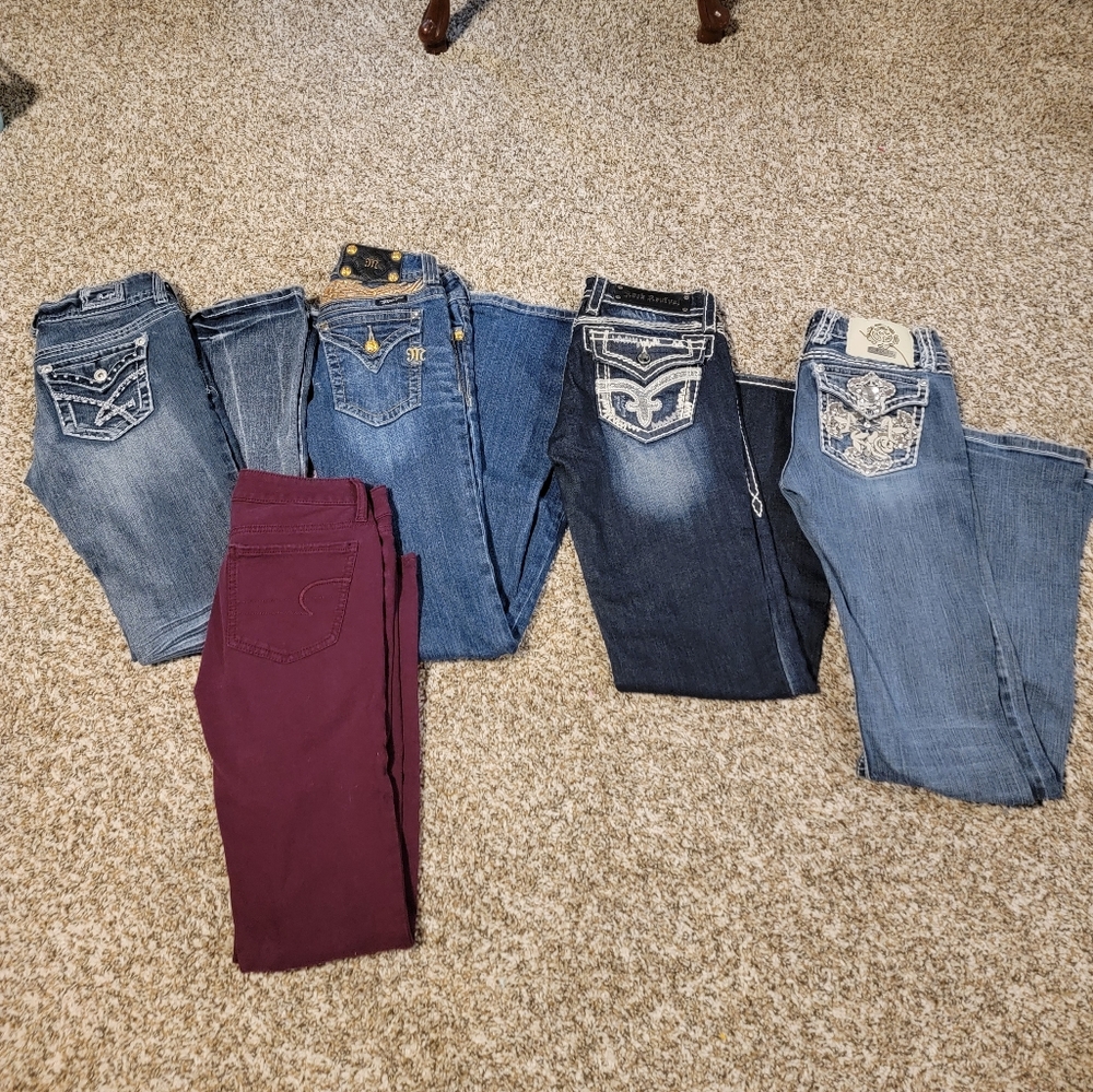 Lot of jeans